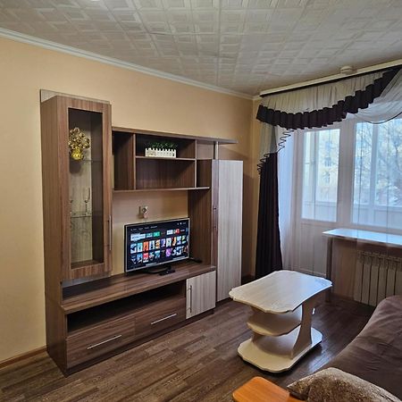 Lux Apartment On Potanina 19 Ustʼ-Kamenogorsk エクステリア 写真